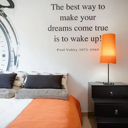 Roja Pe - Elegante T2 Com Ac Perto Do Pine Cliffs *