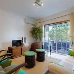 Roja Pe - Elegante T2 Com Ac Perto Do Pine Cliffs * Albufeira