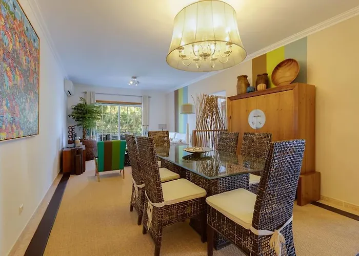 Roja Pe - Elegante T2 Com Ac Perto Do Pine Cliffs * Албуфейра